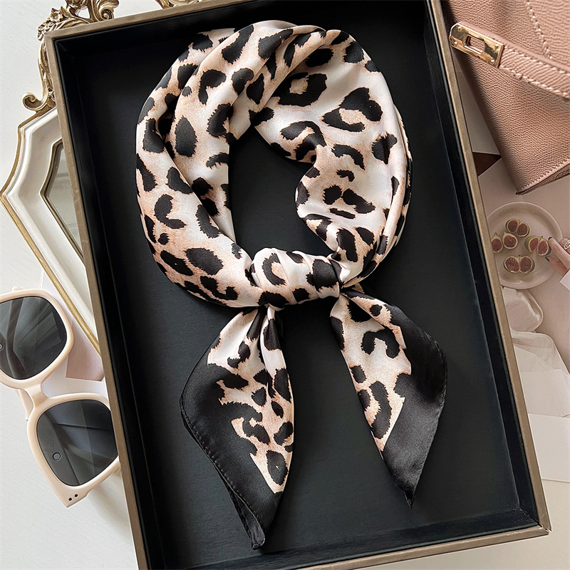 70cm kare lüks leopar baskı ip - Silk Scarf Square incelemesi ve fiyatı