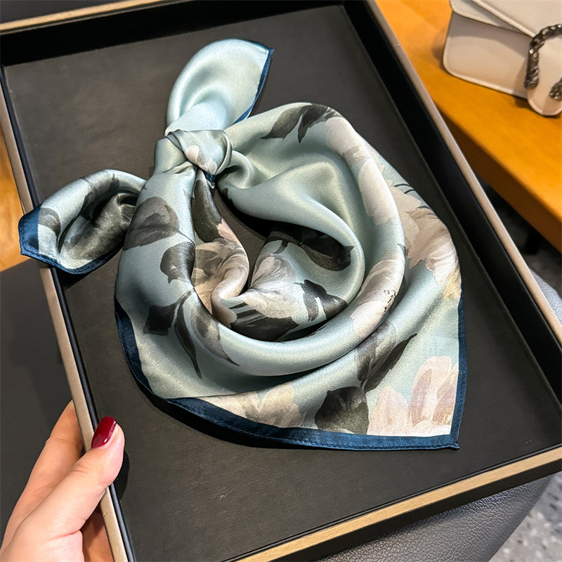 100% ipek eşarp Bandana Kadın  - Silk Scarf Square incelemesi ve fiyatı