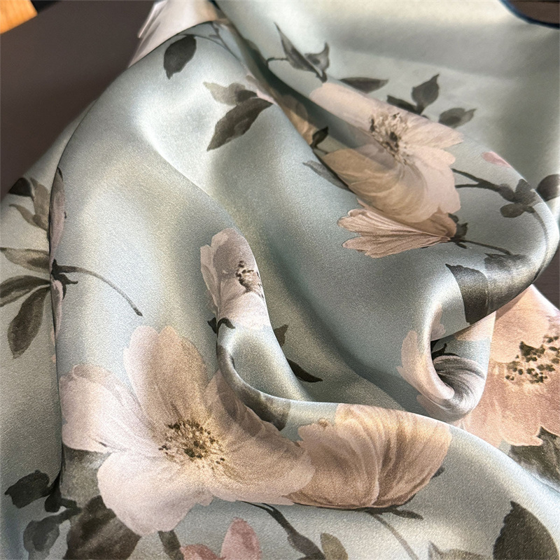 100% ipek eşarp Bandana Kadın  - Silk Scarf Square incelemesi ve fiyatı