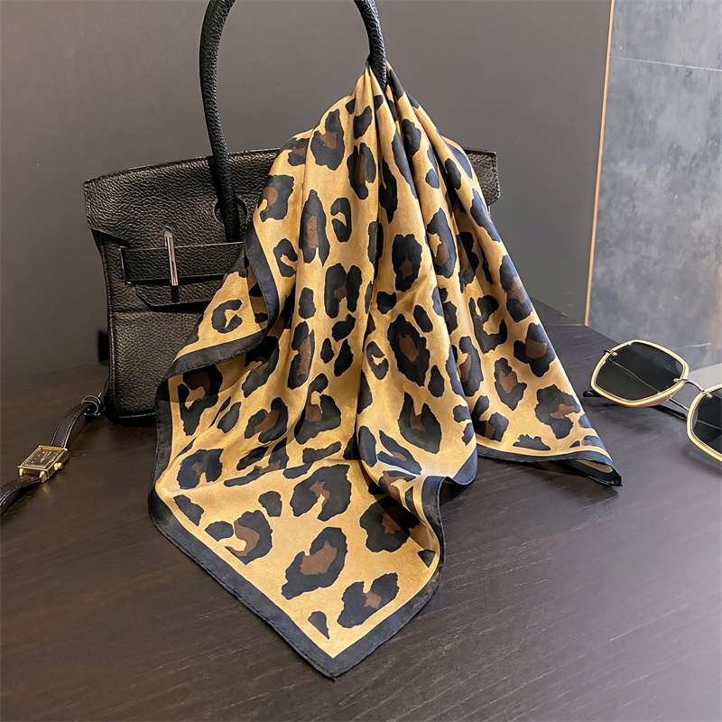 % 100% ipek kare eşarp leopar  - Silk Scarf Square incelemesi ve fiyatı